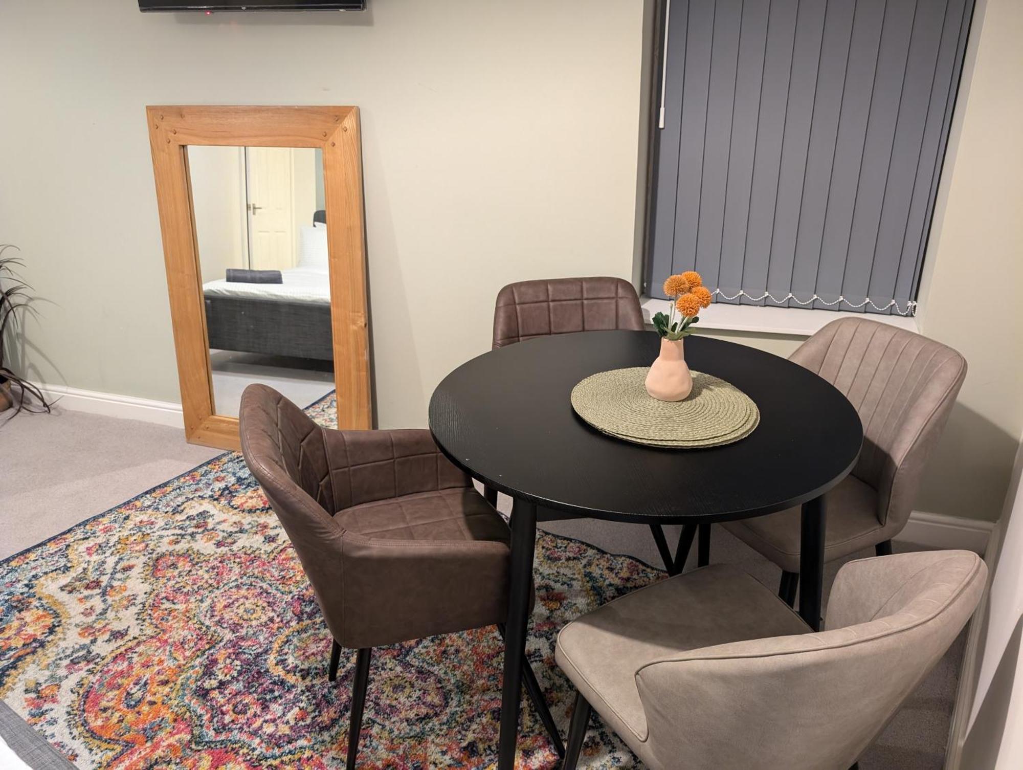 Blok 3 -Jacuzzi Suites, Apartment & Ensuite Rooms Blackpool Exterior foto