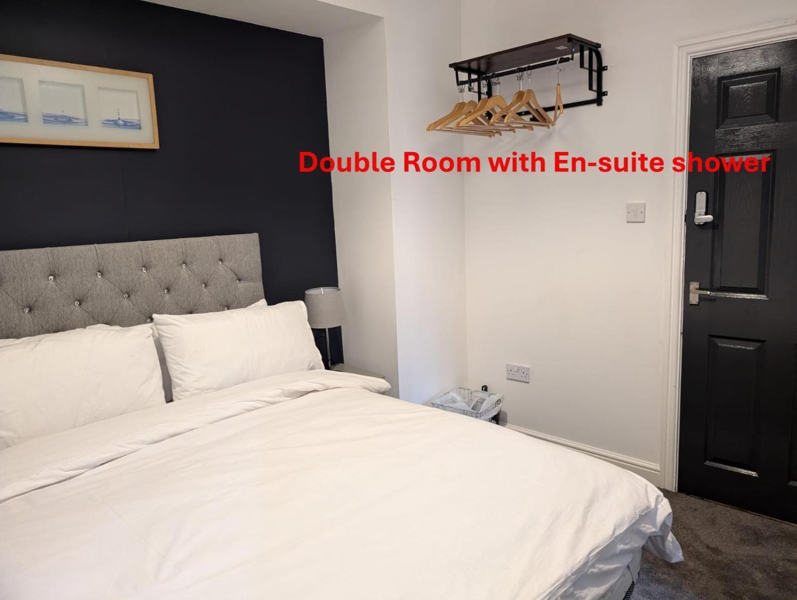 Blok 3 -Jacuzzi Suites, Apartment & Ensuite Rooms Blackpool Exterior foto