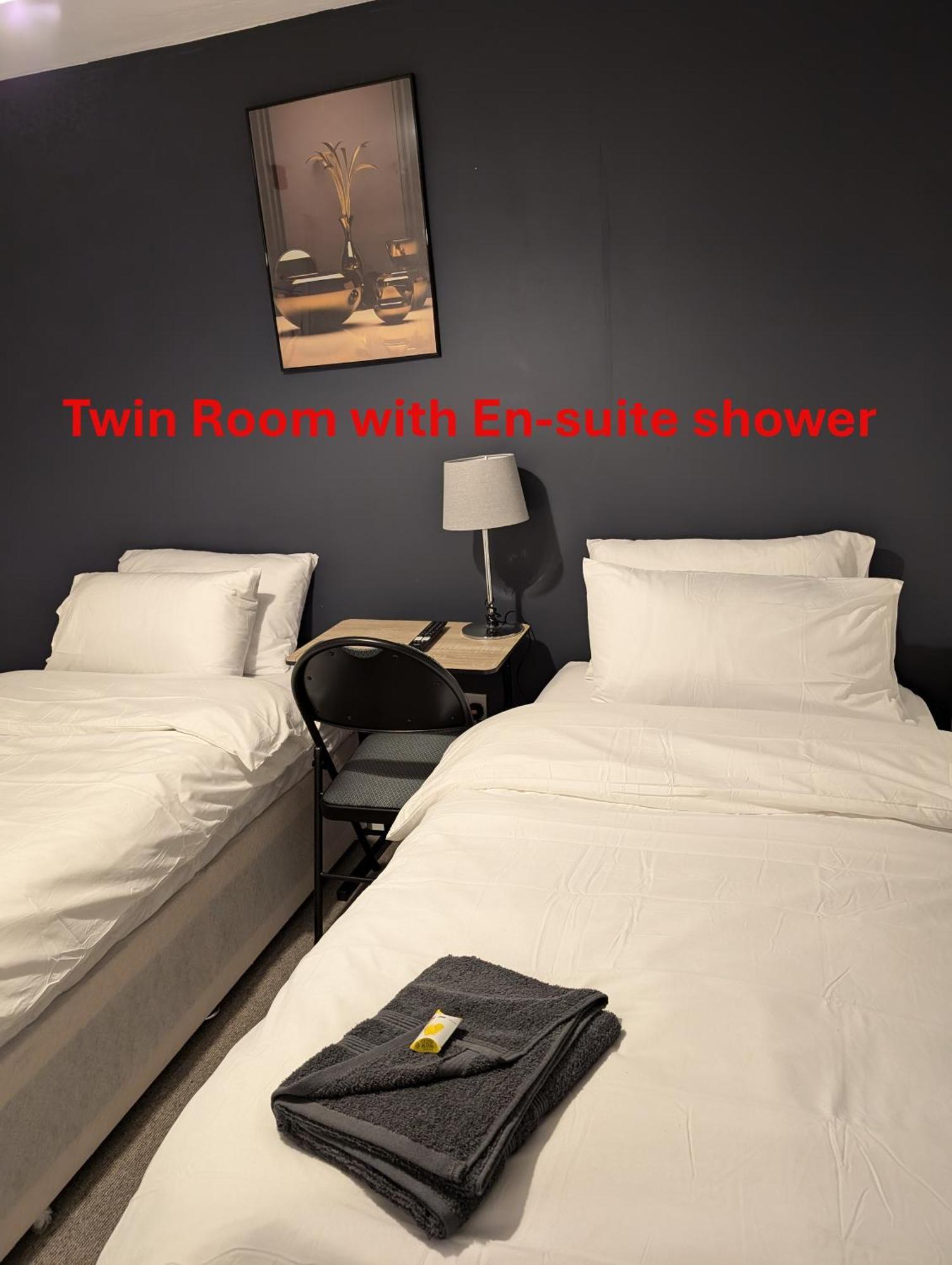 Blok 3 -Jacuzzi Suites, Apartment & Ensuite Rooms Blackpool Exterior foto